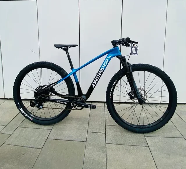 BH ULTIMATE 7.5, BERRIA BRAVO 5.1, MASSI TEAM CARBON 29, MASSI ADAVANCED y TREK PROCALIBER BH ULTIMATE 7.5, BERRIA BRAVO 5.1, MASSI TEAM CARBON 29, MASSI ADAVANCED y TREK PROCALIBER