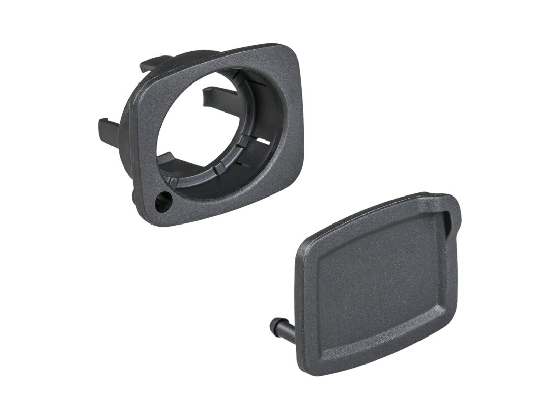 Cover Trek RIB Charge Door Assembly Black