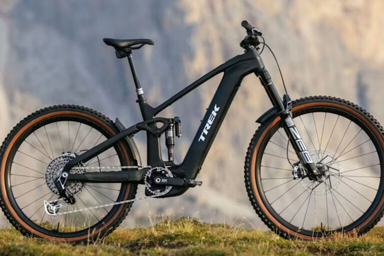 Trek lanza la nueva Rail+ Gen 5 2025: e-MTB con potencia y estilo Trek lanza la nueva Rail+ Gen 5 2025: e-MTB con potencia y estilo
