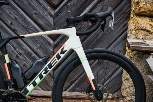Nueva Trek Domane Carbon: la carretera vuelve a sentirse como carretera